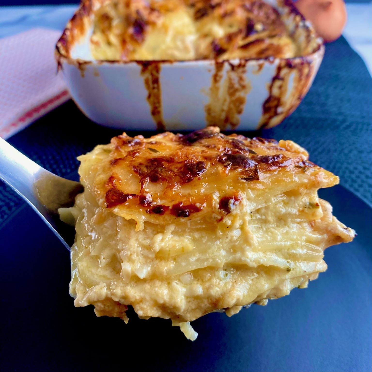 Cheesy Potatoes au Gratin