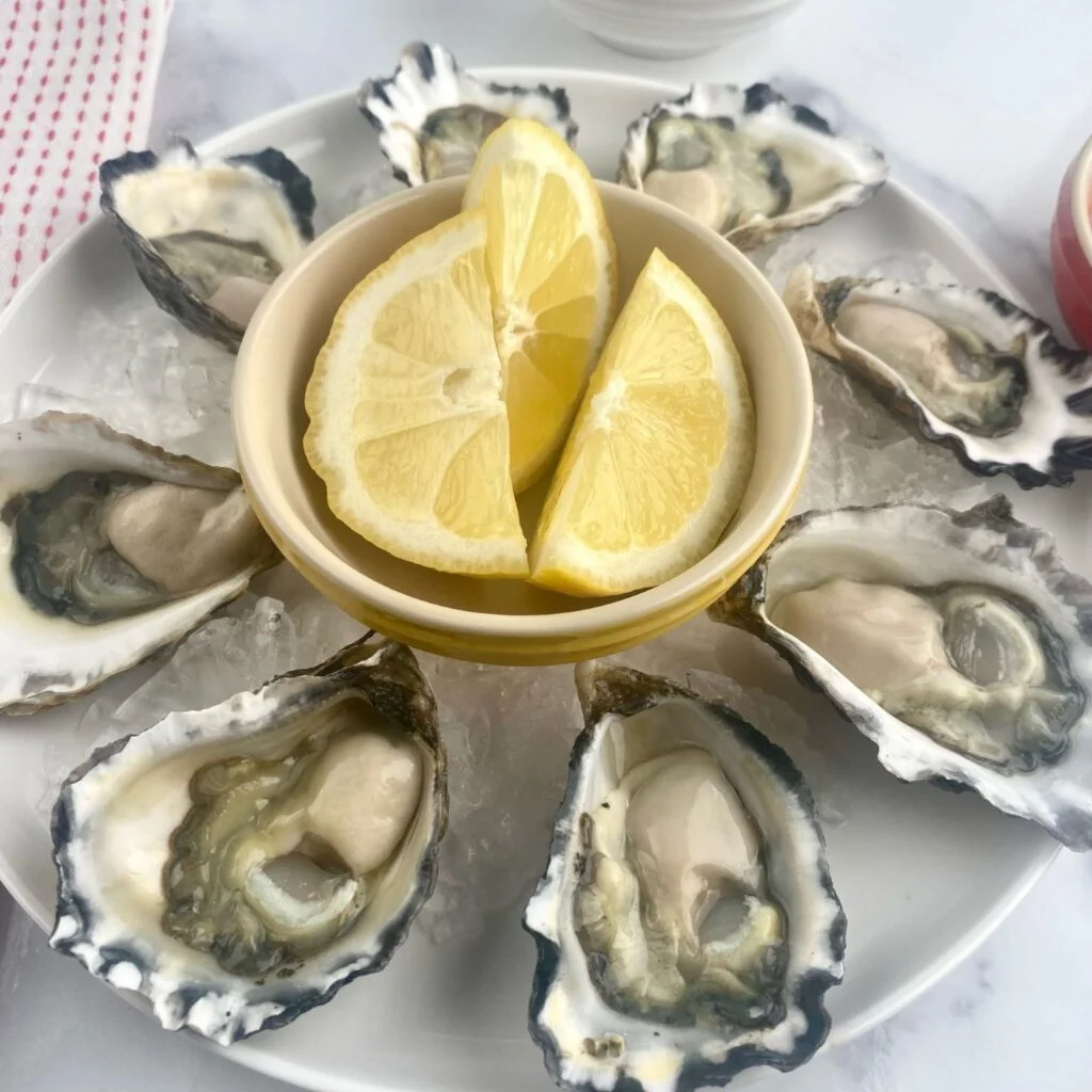Best Sauce for Oysters Lemons