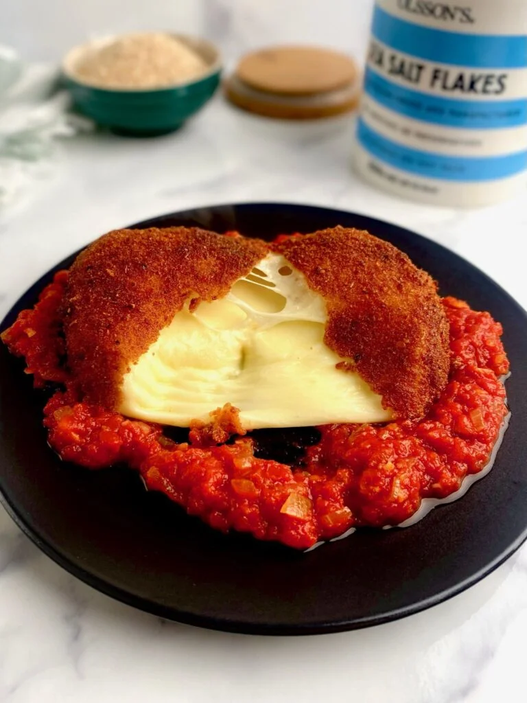 Fried Mozzarella Cheese with Marinara Sauce