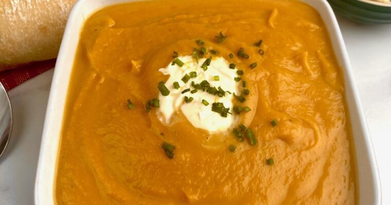 Butternut Squash and Garlic Soup