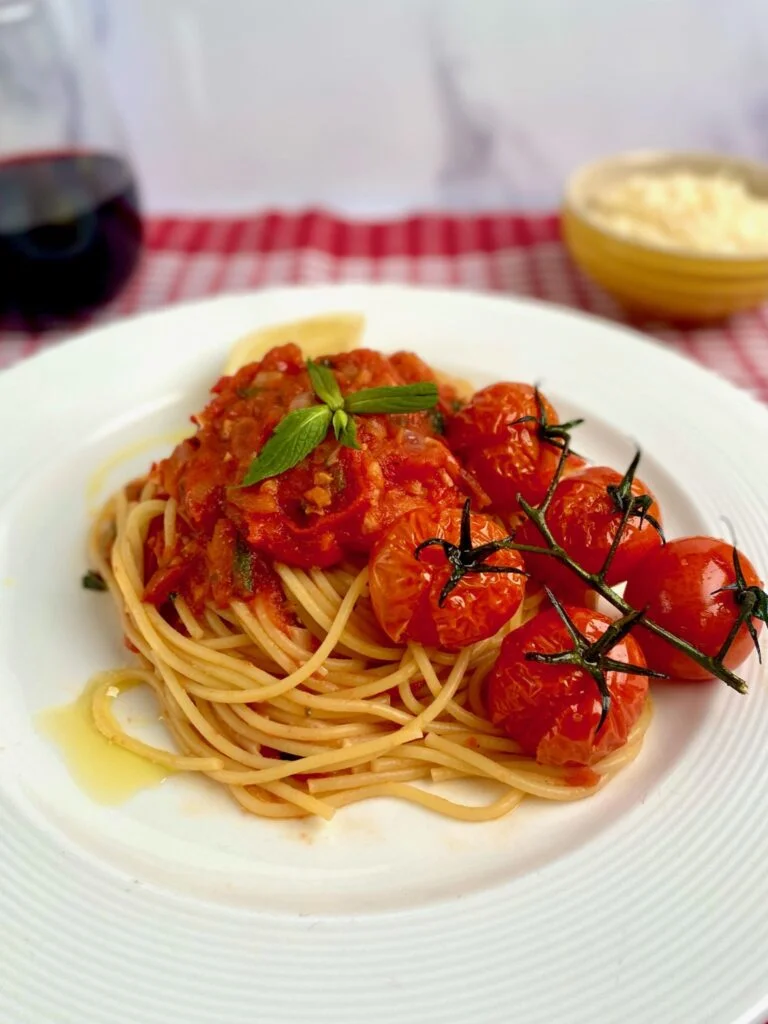 Vegetarian Tomato Pasta meal