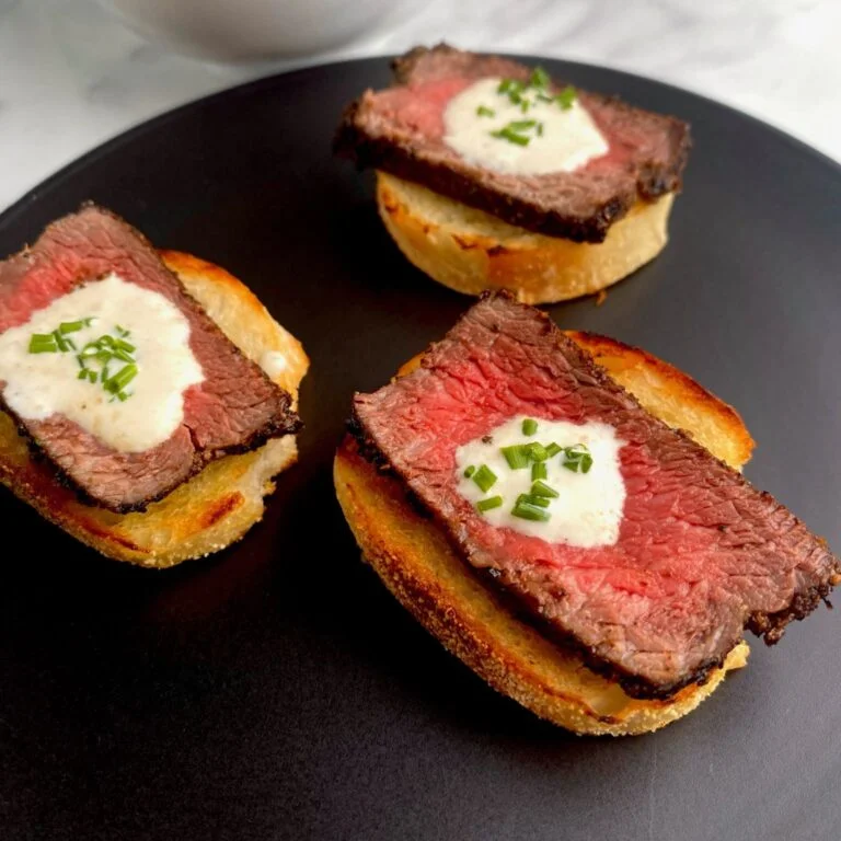 Steak Crostini with Horseradish Cream