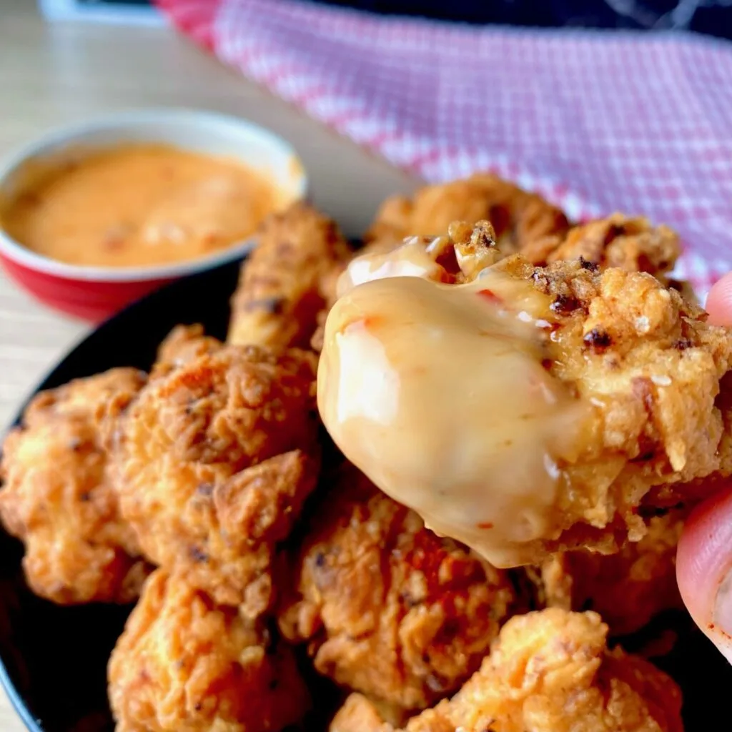 Spicy Popcorn Chicken in Sauce