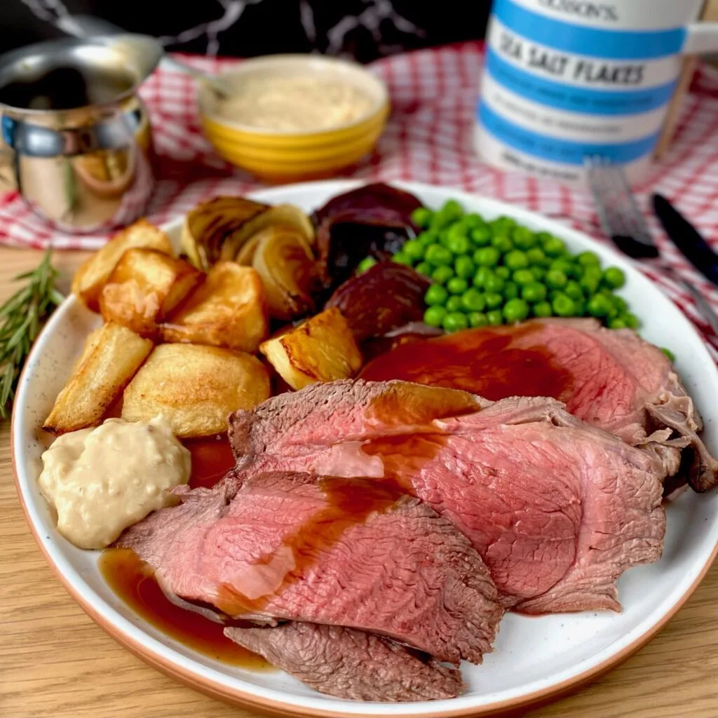 Roast Beef with Gravy and Horseradish Cream