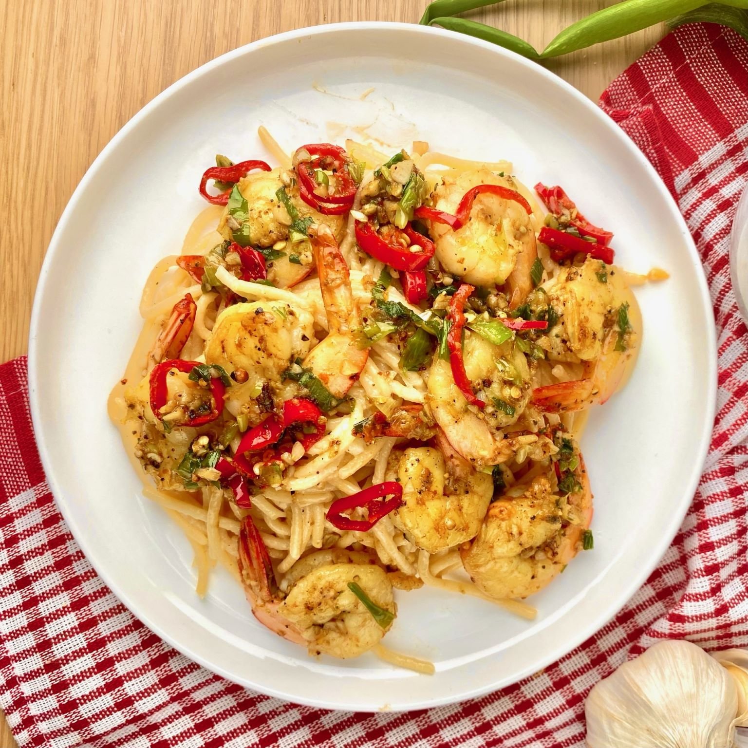 Garlic and Chili Shrimp Spaghetti