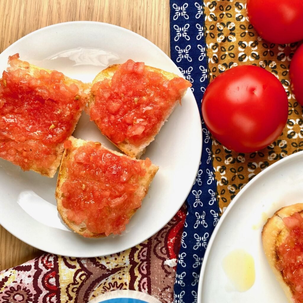 Pan Con Tomate infused with Garlic
