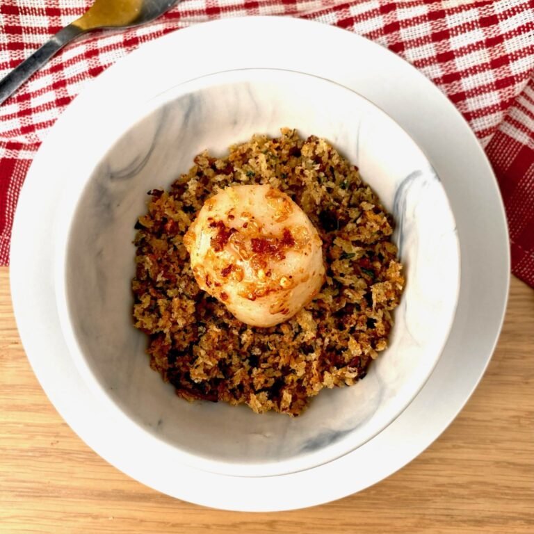 Scallops with Garlic Butter Breadcrumbs