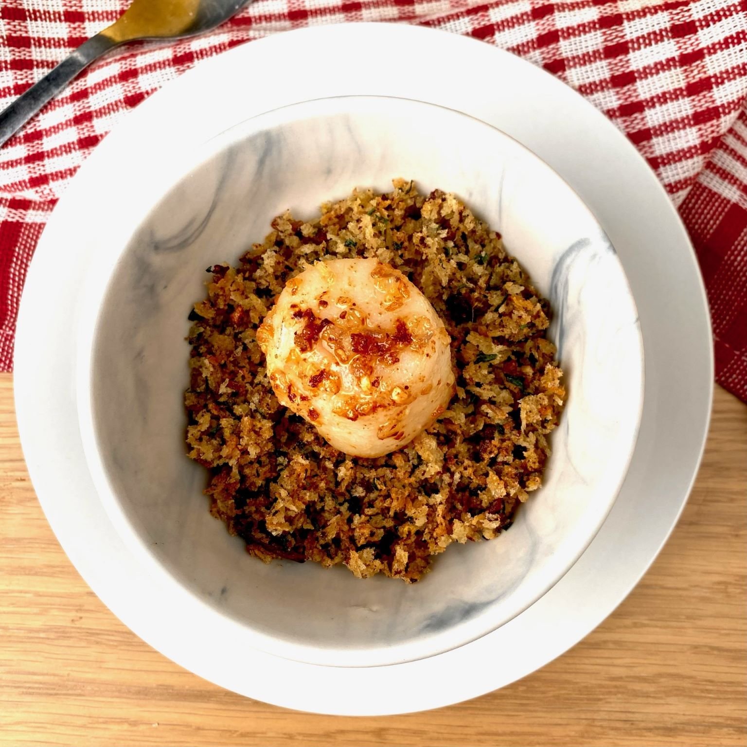 Scallops with Garlic Butter Breadcrumbs