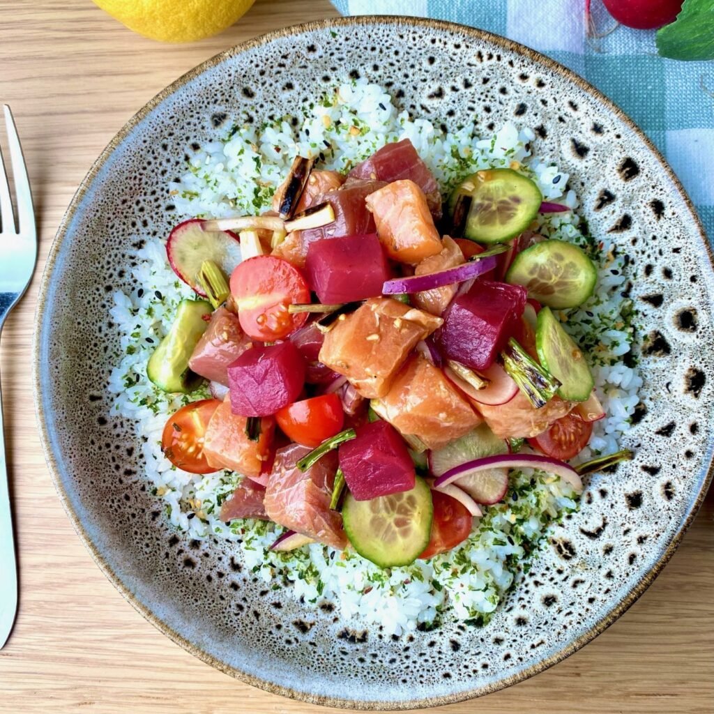 Poke Bowl with two sauces